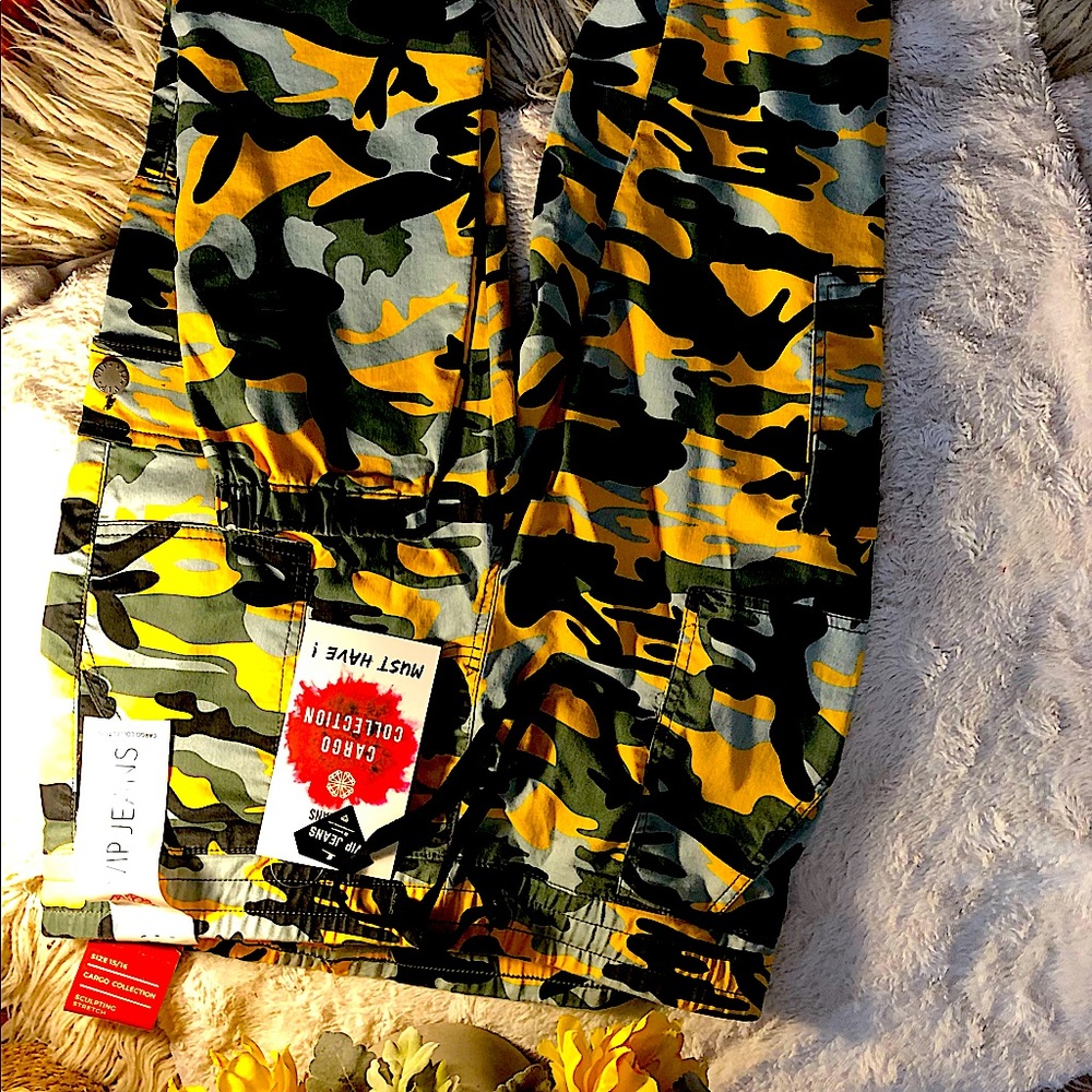 VIP Jeans - Picture 2 of 3